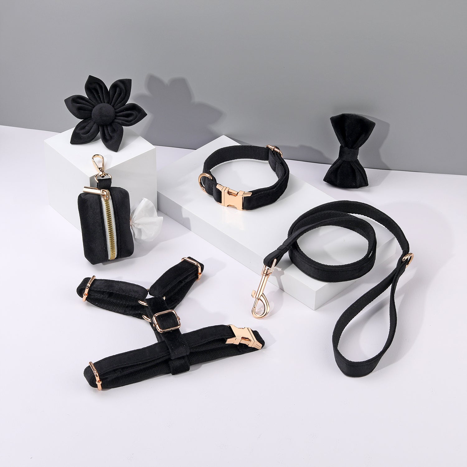PASO EN FAJOS FLORALES - NEGRO (6 piezas)
