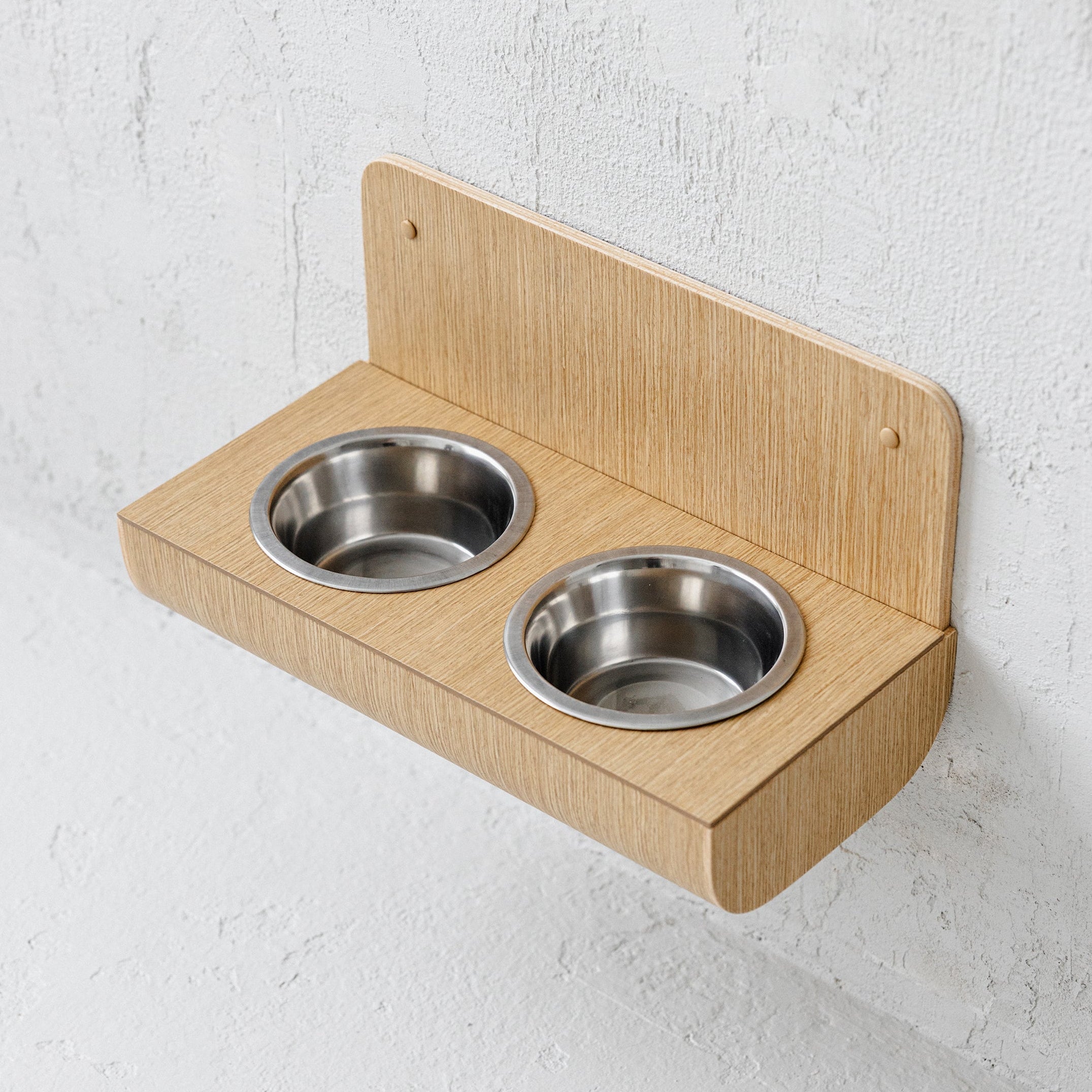 Hanging wooden dog feeder with wall protection, Floating raised dog bowls