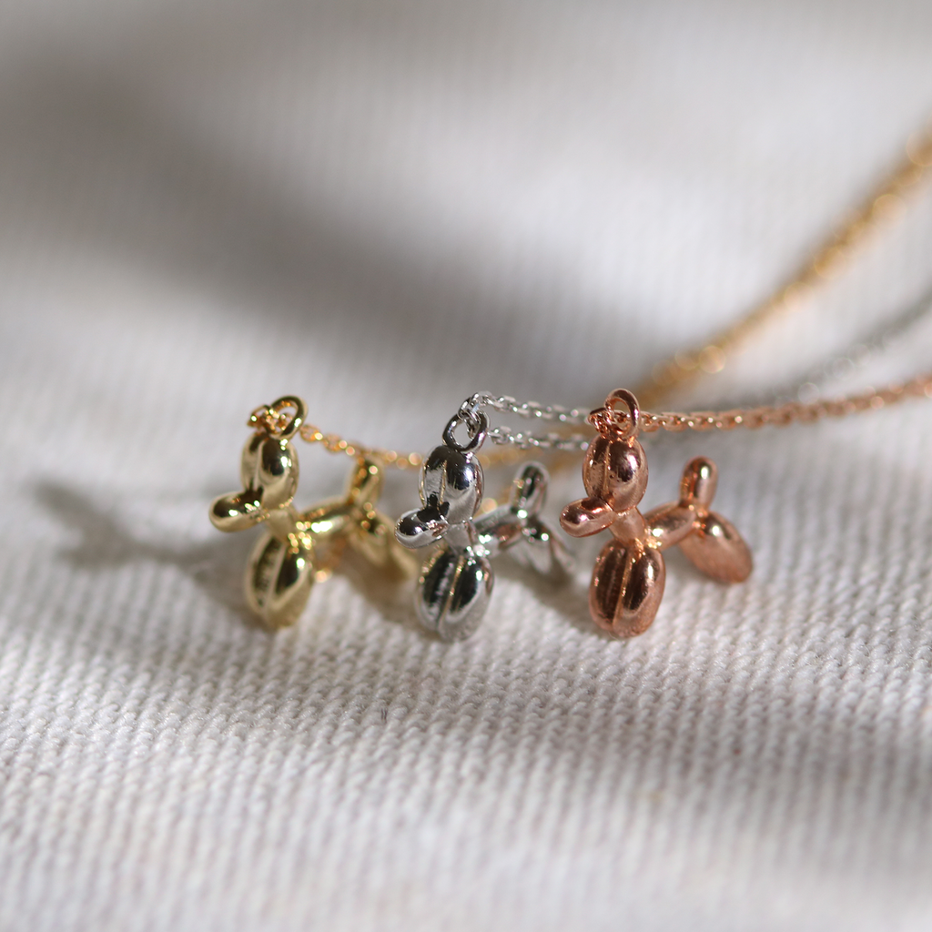 Balloon dog necklace